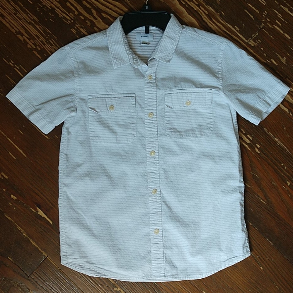 Boys Old Navy button down shirt.  XL 14/16